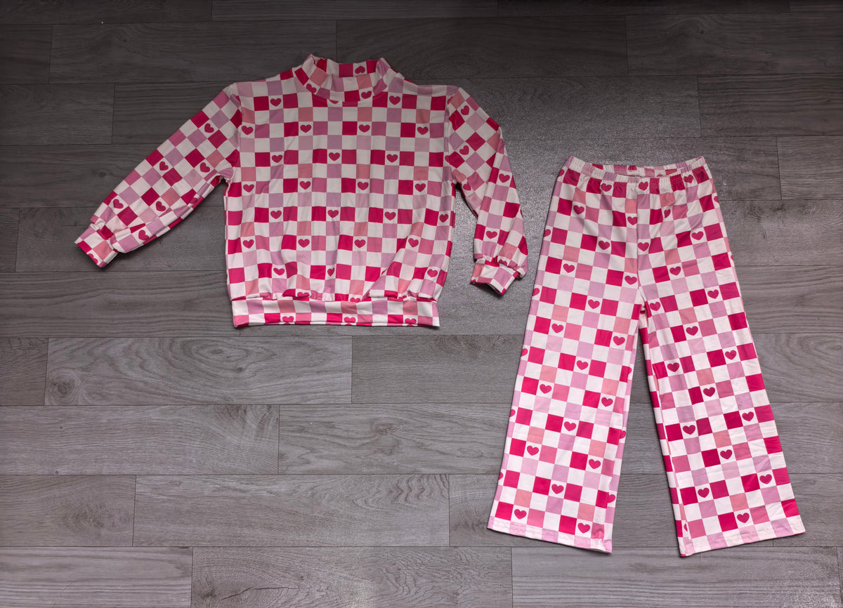 Sample-Real Pics GLP3867 Baby Girl Clothes Heart Checkerboard Allover Print Long Sleeve Top Wide Leg Pant Set