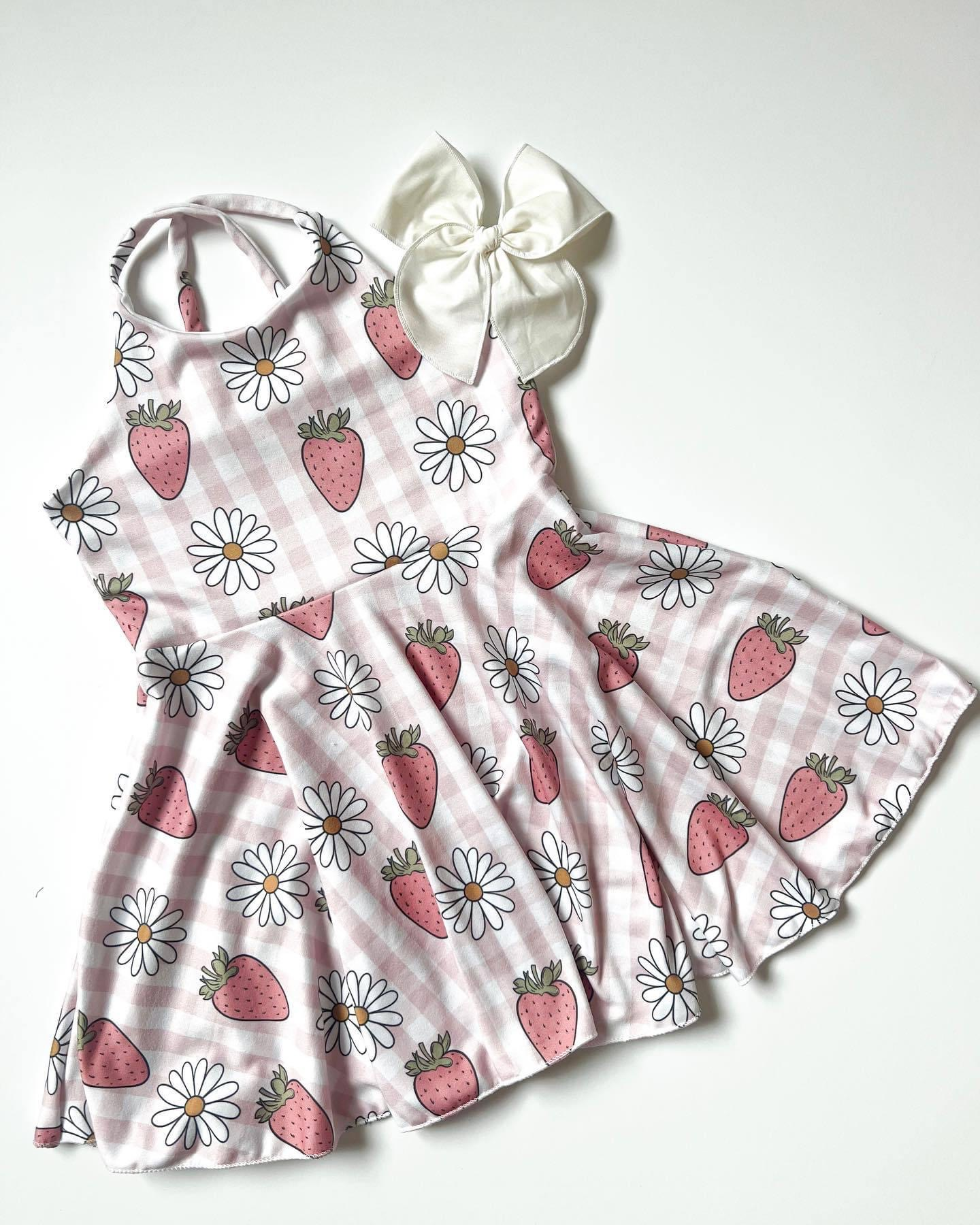 GSD1300 CUSTOM flower strawberry girl short sleeves girl dress 202404