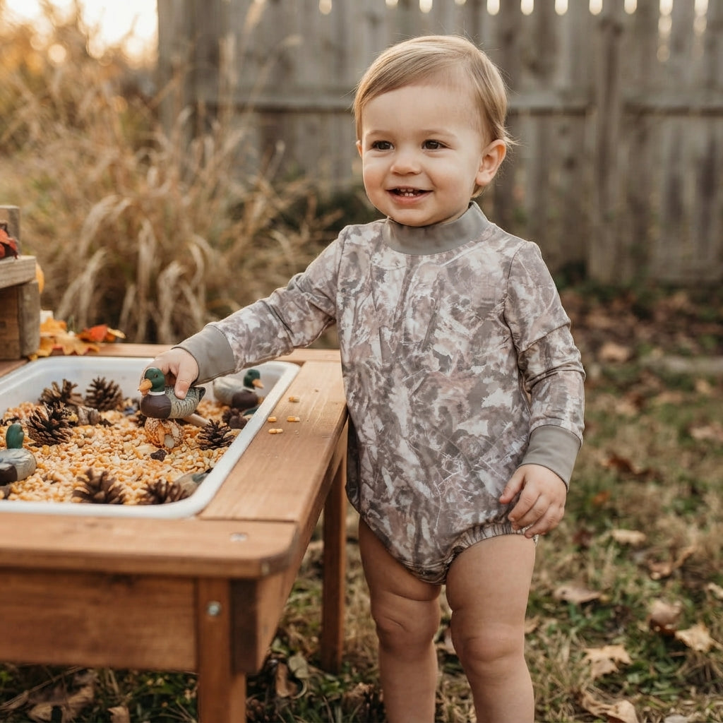 NO MOQ RTS LR3308 (2) Baby Clothes Neutral Camo Allover Print Long Sleeve Mock Neck Bubble Romper 202610