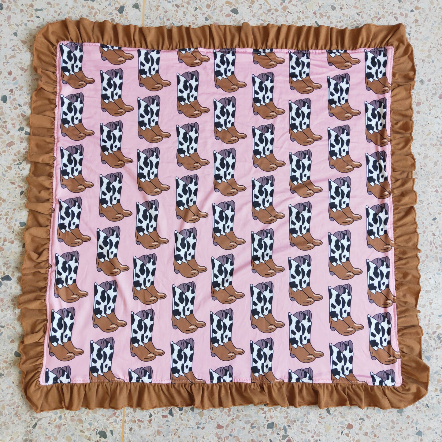 boots brown pink cow farm ruffle blanket Jan 0106