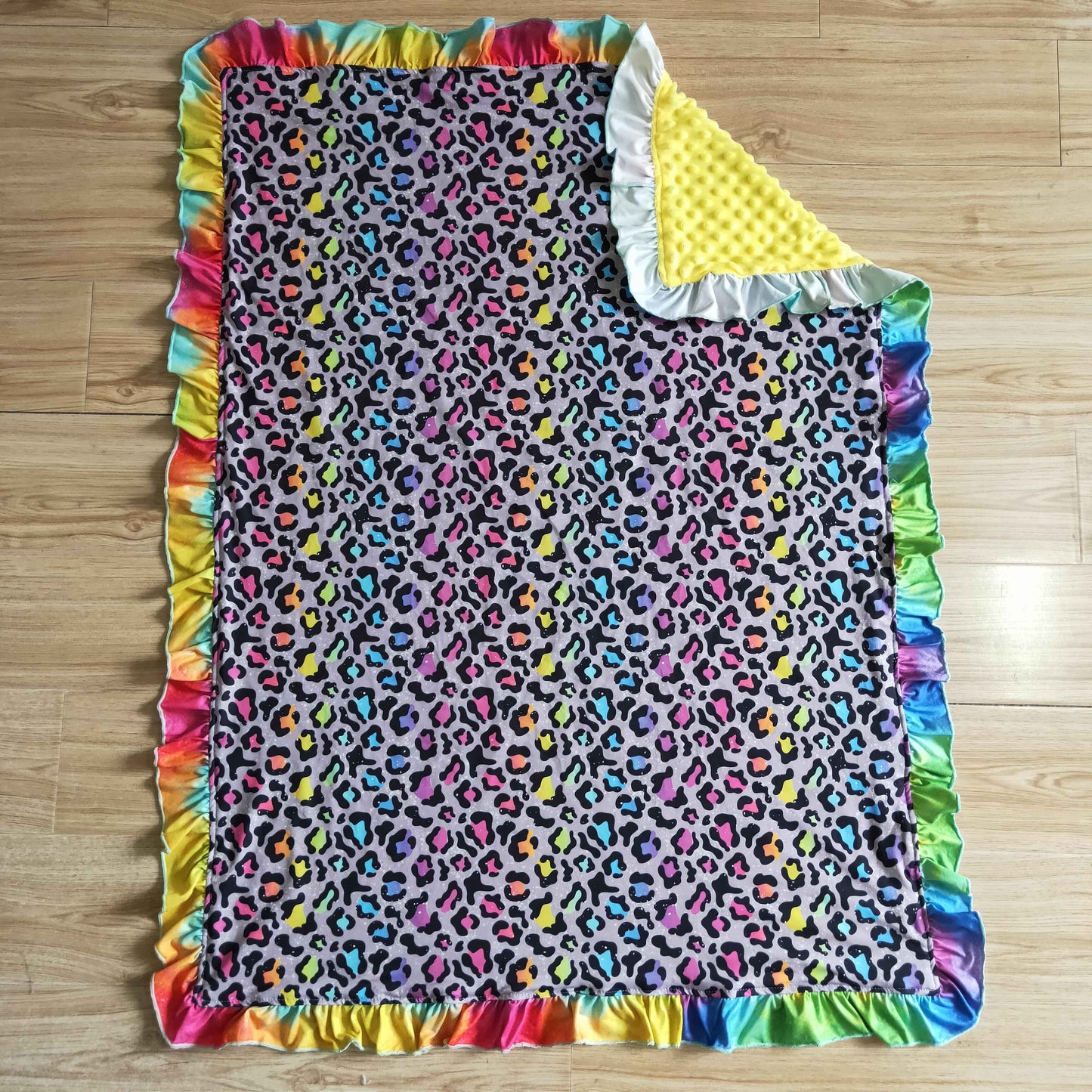 BL0028 long sleeve blue colorful leopard girl blanket