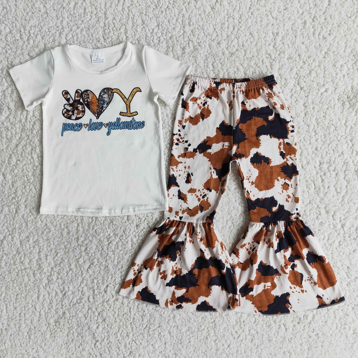 Promotion peace love yellow stone farm cow print white short sleeve bell bottom pant girl outfit Jan0105