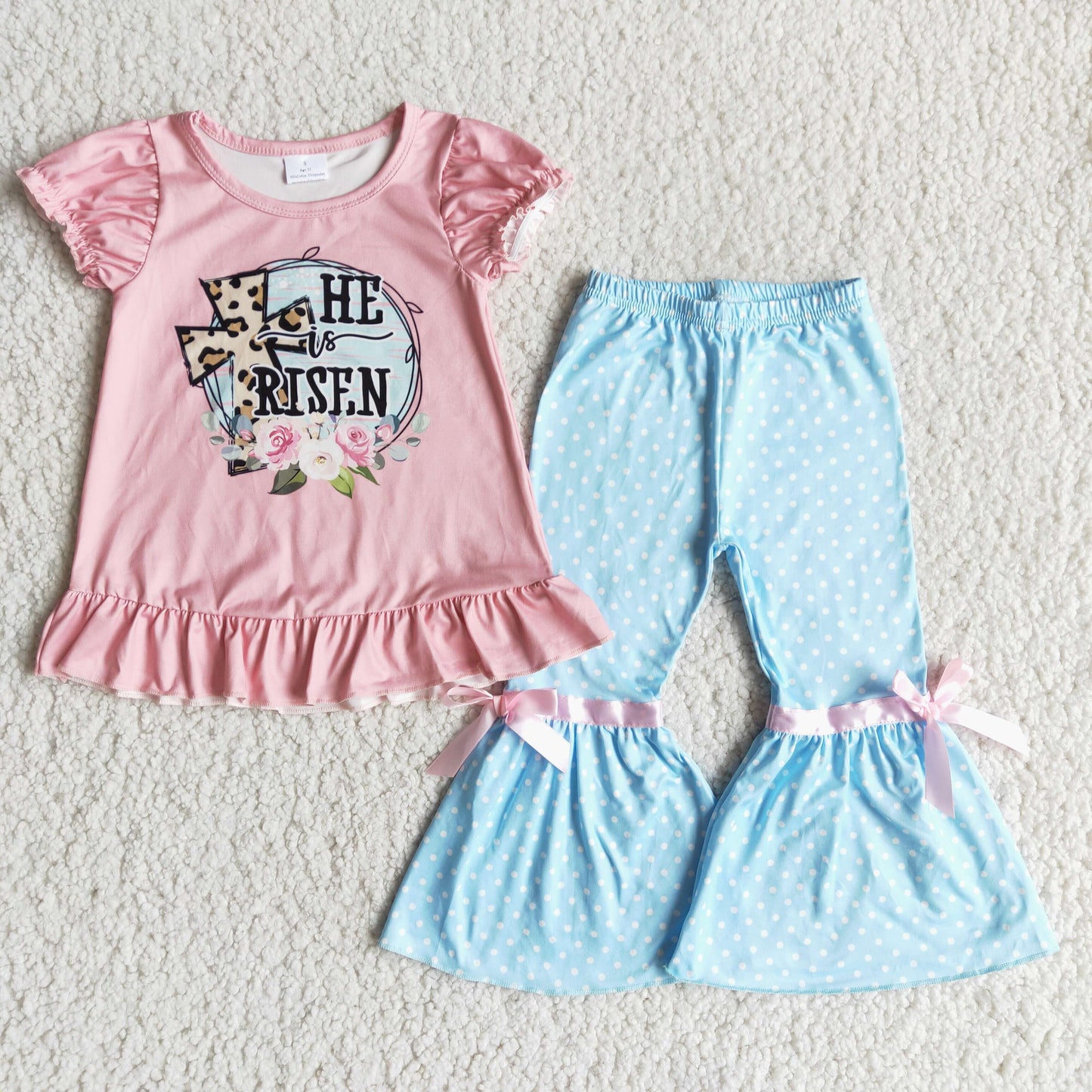 pink HE RISEN letters girl short sleeves bell bottom blue white dots pants outfit 0124