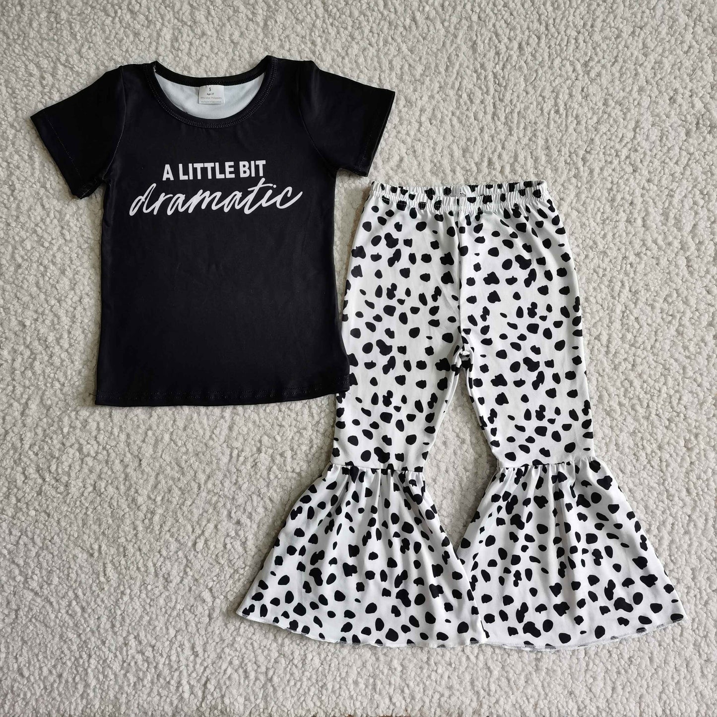 D11-1 RTS a little bit dramatic letters black leopard print girl short sleeve bell bottom pant outfit 20230527