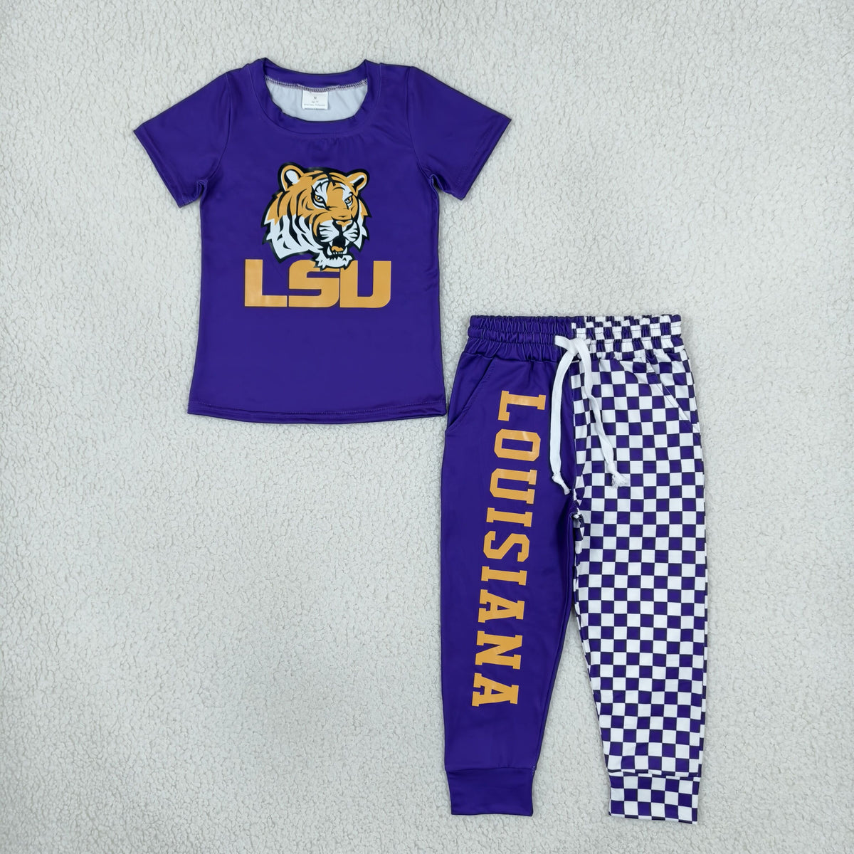 NO MOQ RTS BSPO0698-vinyl-bundle Baby Girl Clothes LSU Tiger Louisiana Graphic Print Short Sleeve Top Split Checker Jogger Pant Set 202610