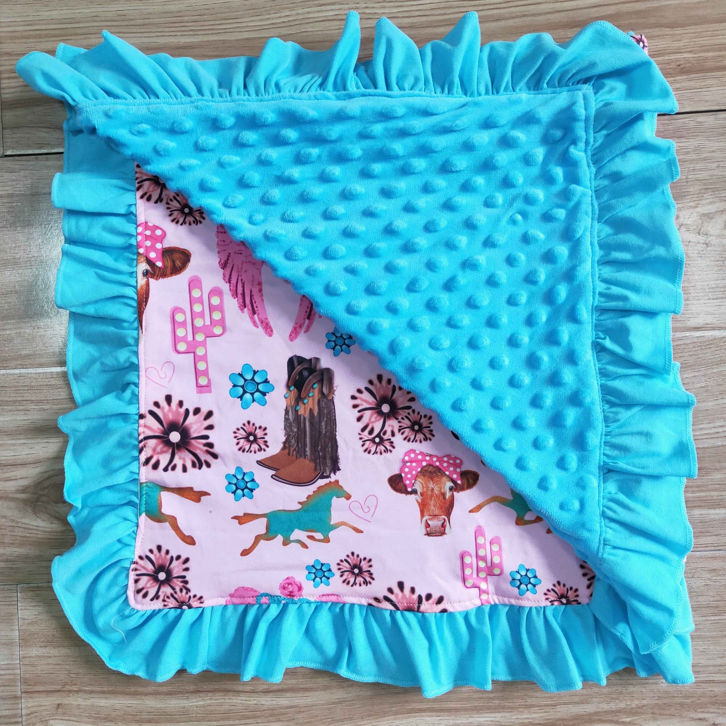 RTS pink blue boots cow flower ruffle blanket 20230901