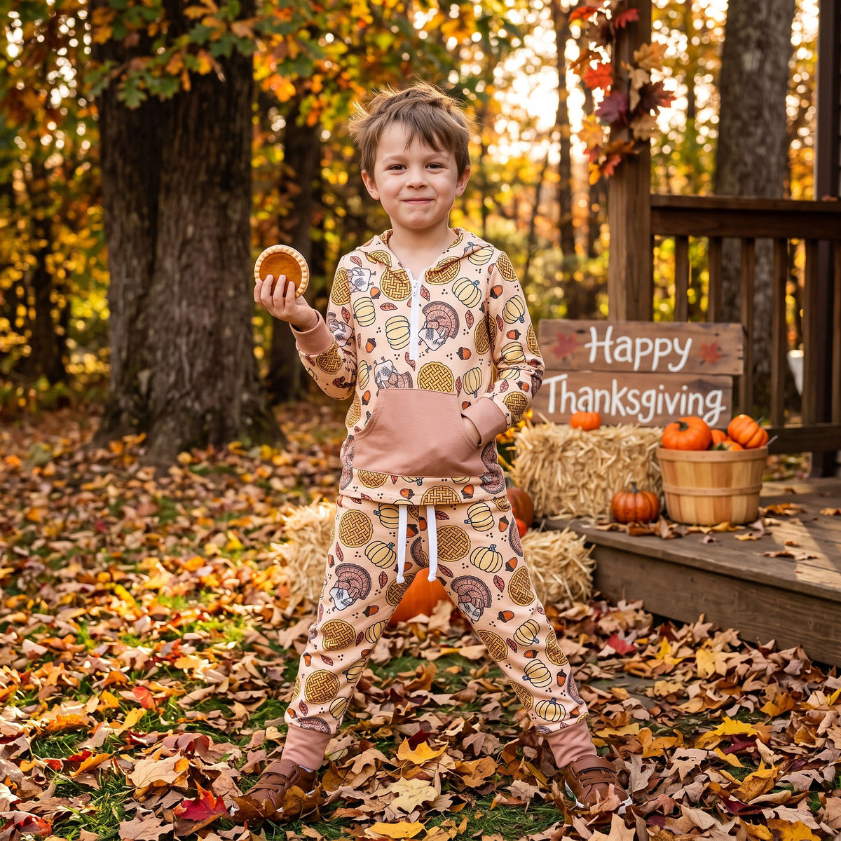 NO MOQ RTS BLP1504 Baby Boy Clothes Thanksgiving Turkey Pie Pumpkin Acorn Print Long Sleeve Half Zip Hoodie Jogger Pant Set 202609