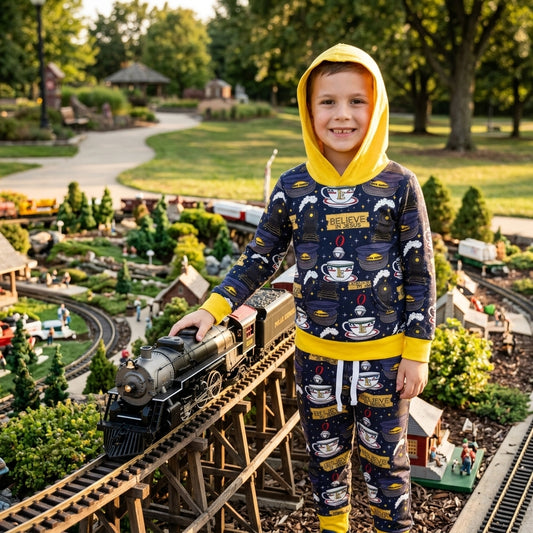 NO MOQ RTS BLP1552 Baby Boy Clothes Christmas Train Mixed Print Long Sleeve Hoodie Jogger Pant Set 202609