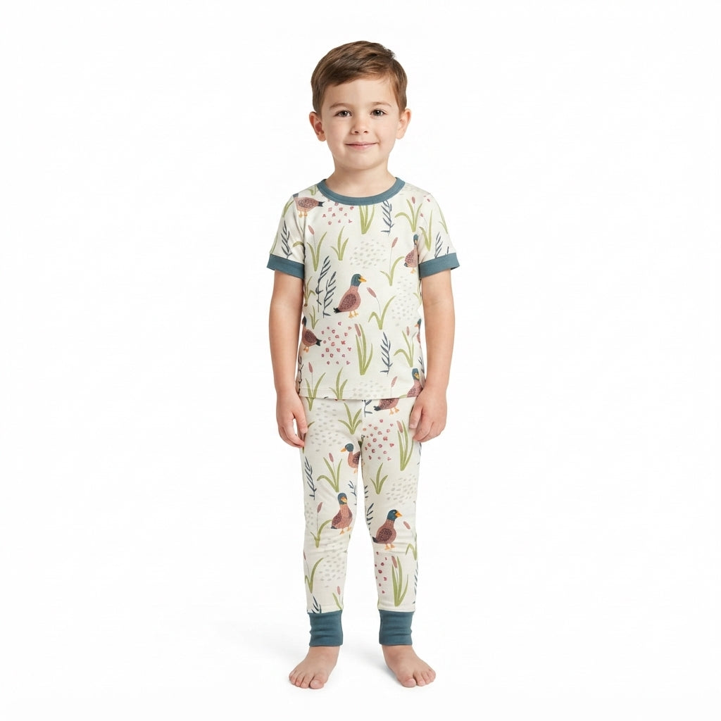 NO MOQ RTS BSPO0519 Baby Boy Clothes Mallard Duck Grass Allover Print Short Sleeve Top Long Pant Pajama Set 202609