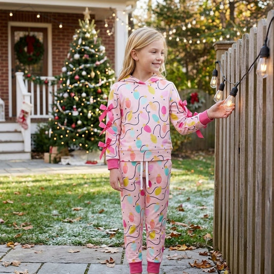 NO MOQ RTS GLP3613 (2) Baby Girl Clothes Christmas Light Bulb Allover Print Long Sleeve Bow Hoodie Pant Set 202610