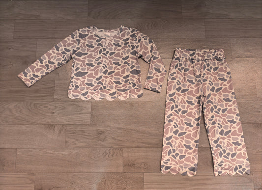 Sample-Real Pics GLP3661 Baby Girl Clothes Neutral Camo Allover Print Long Sleeve Scallop Hem Pant Set
