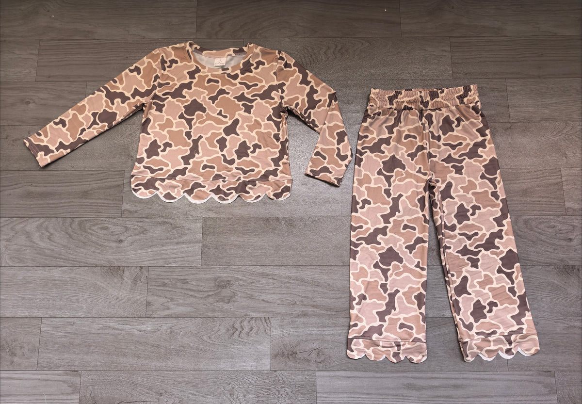Sample-Real Pics GLP3664 Baby Girl Clothes Neutral Camo Allover Print Long Sleeve Scalloped Top Wide Leg Pant Set