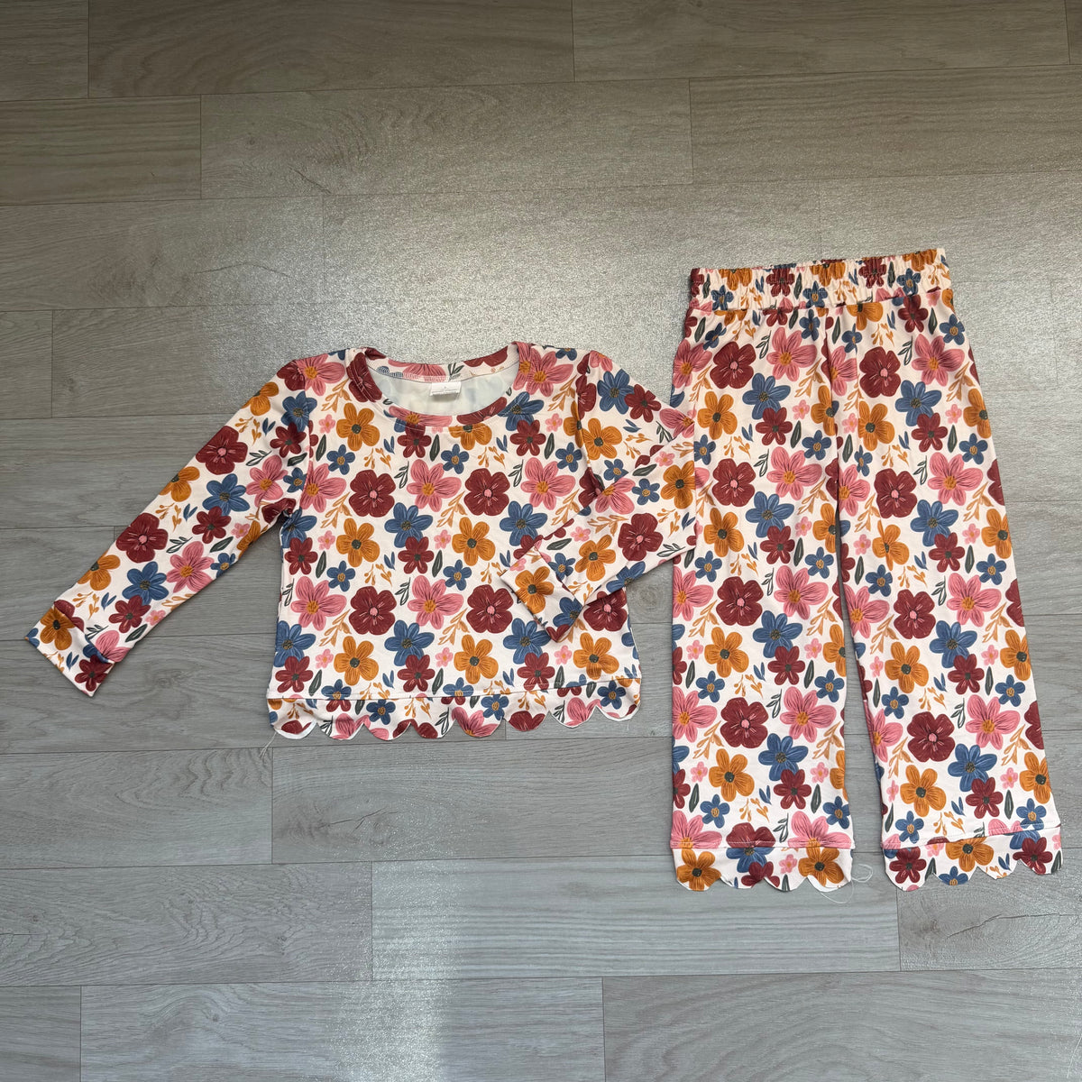 Sample-Real Pics GLP3690 Baby Girl Clothes Vintage Floral Print Long Sleeve Scalloped Top Flare Pants Set