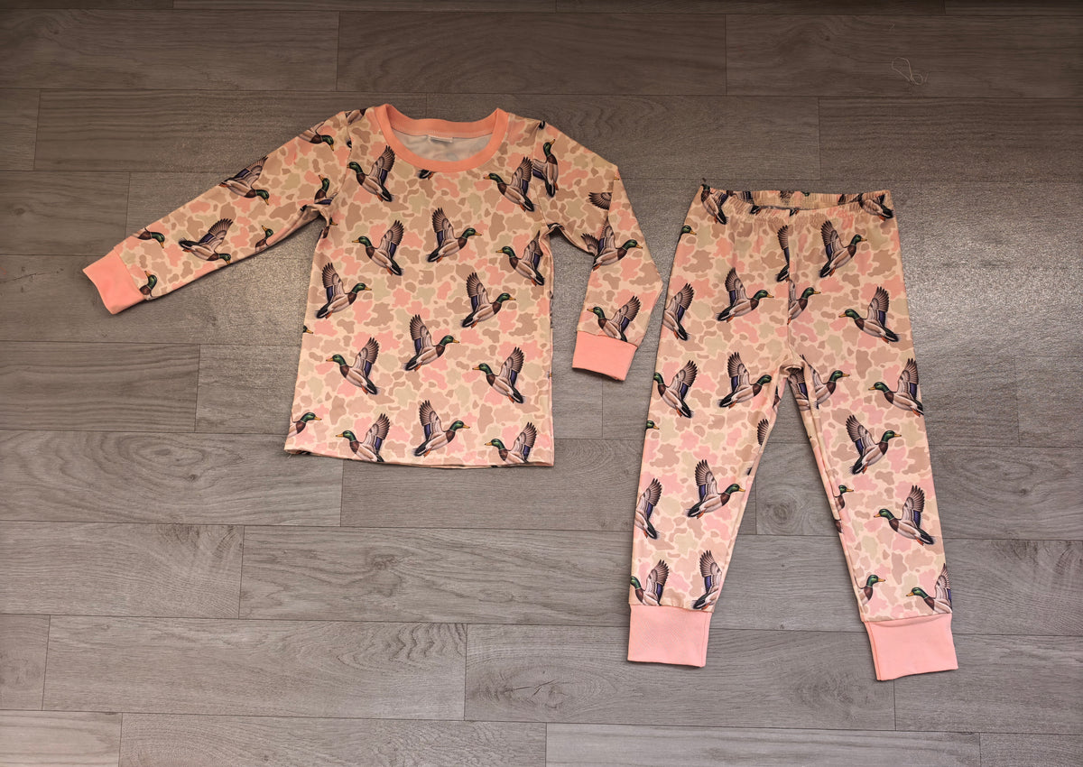 Sample-Real Pics GLP3935 Baby Girl Clothes Leopard Print Long Sleeve Flare Pant Set