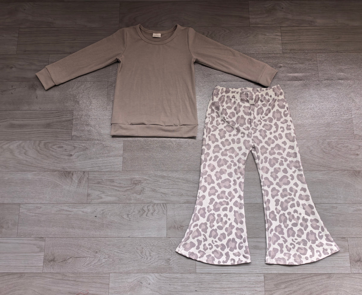 Sample-Real Pics GLP3992 Baby Girl Clothes Solid Taupe Grey Leopard Mixed Print Long Sleeve Top Flare Pant Set