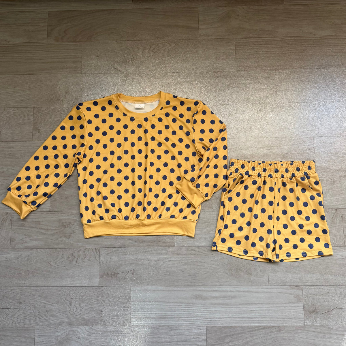 Sample-Real Pics GLS0205 Baby Girl Clothes Polka Dot Print Long Sleeve Sweatshirt Top Elastic Waist Shorts Set