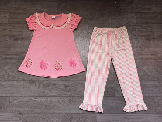 Sample-Real Pics GSPO2356 Baby Girl Clothes Christmas Tree Gift Graphic Print Short Sleeve Ruffle Top Striped Ruffle Pant Set
