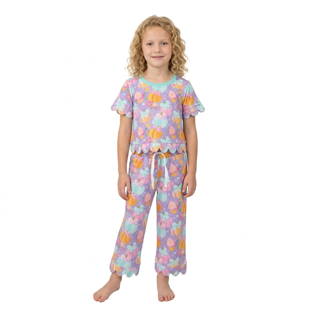 NO MOQ RTS GSPO2364-scallop (2) Baby Girl Clothes Purple Pumpkin Bow Flower Star Print Short Sleeve Scallop Hem Pant Set 202609