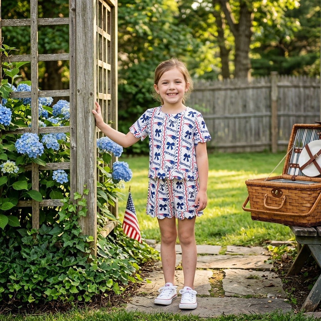 NO MOQ RTS GSSO3854-scallop Baby Girl Clothes Team Bow Print Scallop Short Sleeve Top Scallop Shorts Outfit 202609