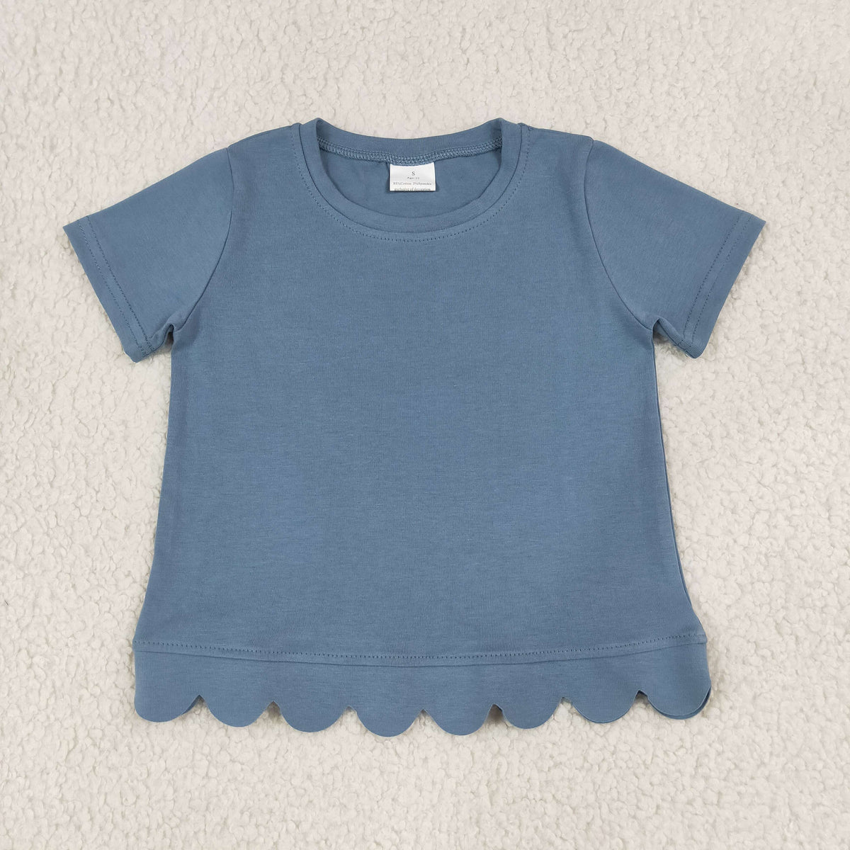 GT1769 Dusty Blue Scallop Hem Girls Top – Short Sleeve Wavy Trim Ribbed Tee for Summer