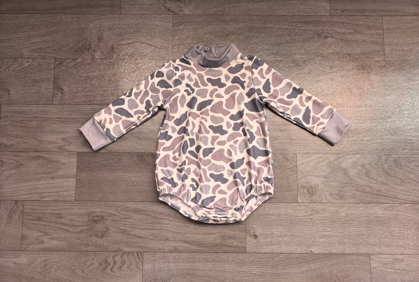 RTS LR3260 Muted Grey Camo Print Baby Long Sleeve Romper 202608
