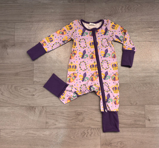 Sample-Real Pics Baby Clothes Mardi Gras Crown Bead Fleur De Lis Allover Print Long Sleeve Zip Front Jumpsuit Romper