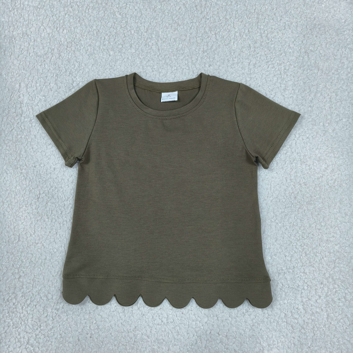 NO MOQ RTS GT1772-scallop Baby Girl Clothes Solid Olive Scalloped Trim Short Sleeve Tee Shirt 202610