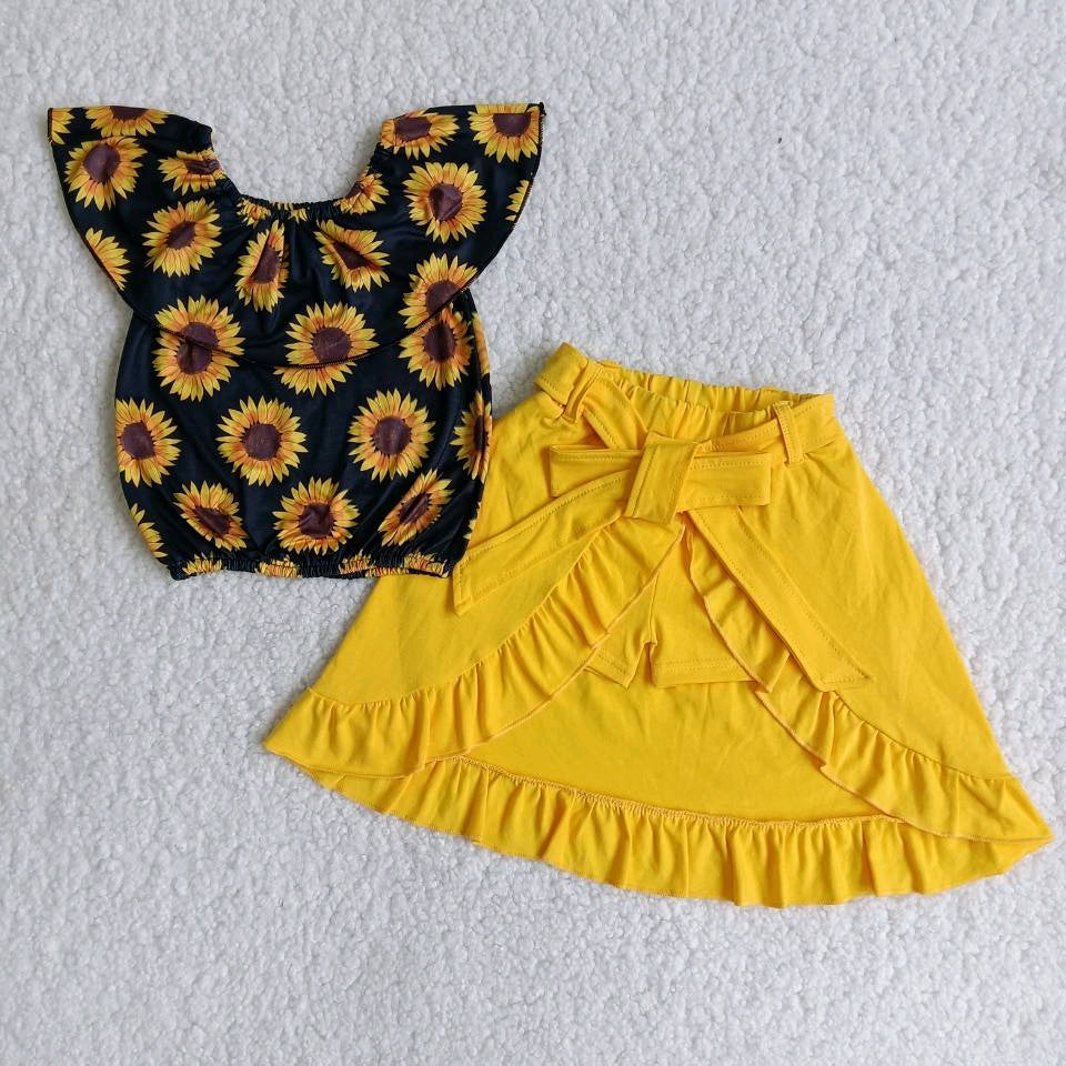 Sunflower ruffles yellow skirt outfits 0309