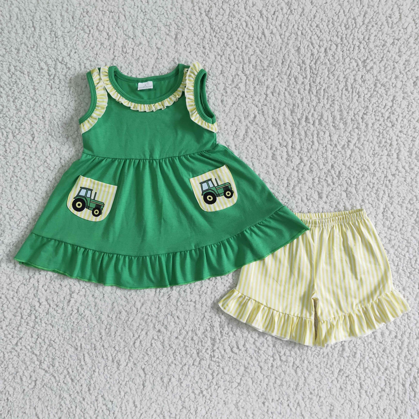 PROMOTION GSSO0097 RTS green tractor yellow short sleeve girl plaid shorts summer outfit 20230323  RTS