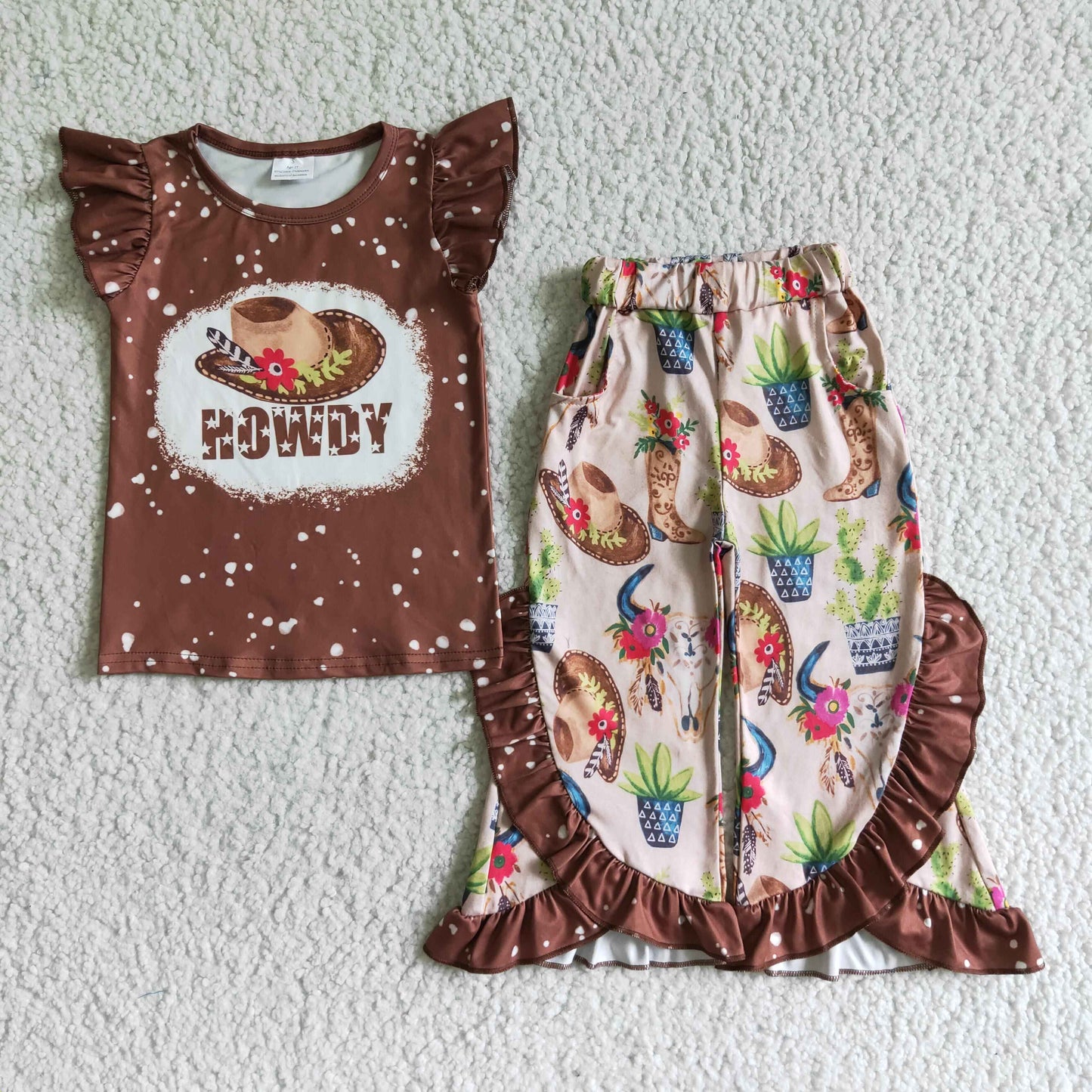 GSPO0097 RTS 0629 brown ruffle short sleeve howdy flower cow boots hat ruffle pants girl outfit